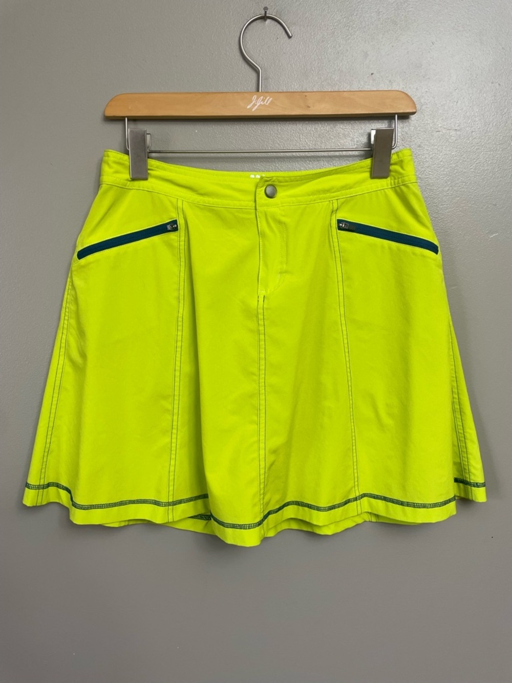 Title Nine women’s 2 yellow Blue Swingtastic Skort Athleisure athletic